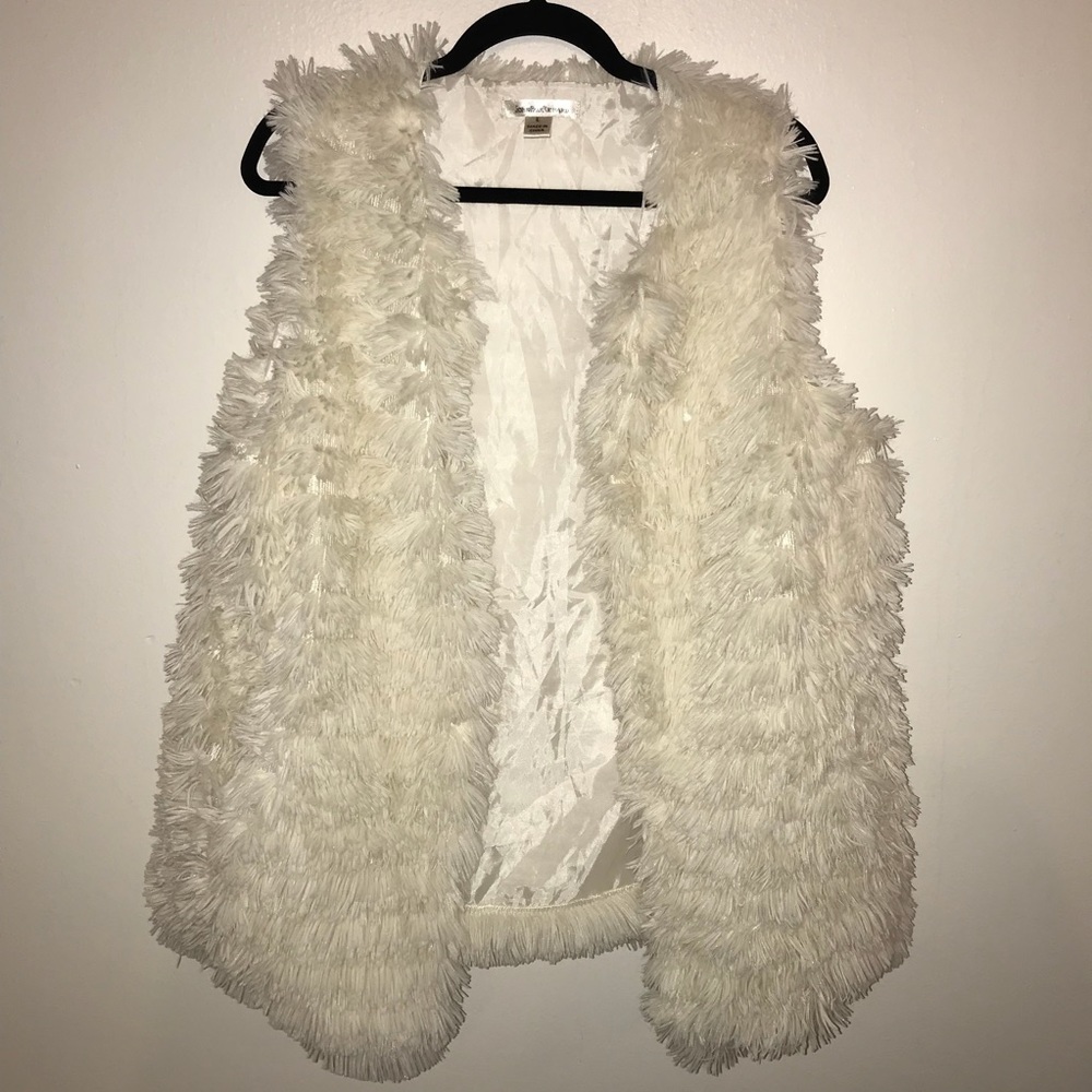 John Paul Richard faux fur vest size large